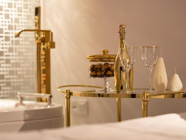 Apartament Gold Sauna&Jacuzzi Колобжег Экстерьер фото